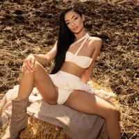 VivienneStark's Avatar Pic