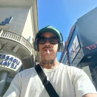 roman0id's Profile Pic