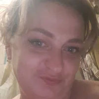 Adelinaxlove's Offline Chat Room