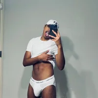 iam_taylor's Profile Pic