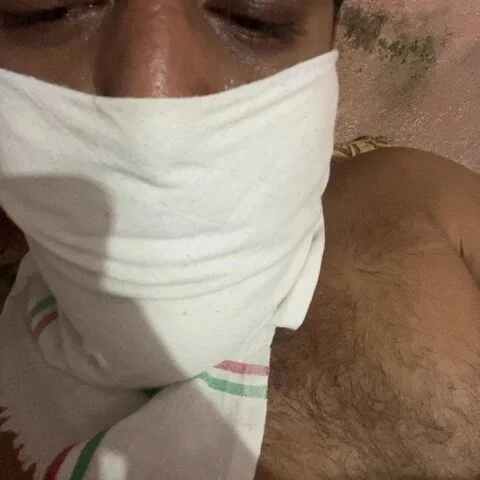 desidick00 profile photo