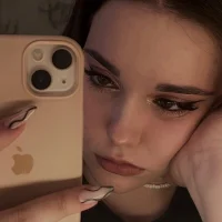 Esterrrrrr's Profile Pic