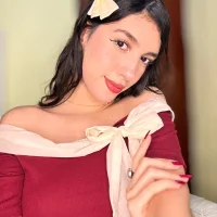 Emily-hottson's Avatar Pic