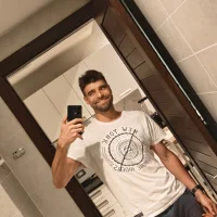 deeper_quest@xh's Profile Pic