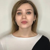 ChrlstinaLee's Profile Pic