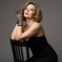 Lorabigass 頭像圖片