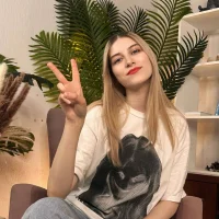 LynetGillim's Profile Pic
