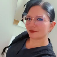 Emily_calderon's Profile Pic