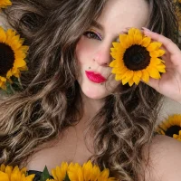 GinnaGrece Adlı Modelin Avatarı