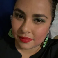 lovelybeee's Profile Pic