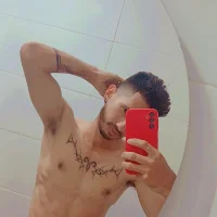 Alejooo99's Profile Pic