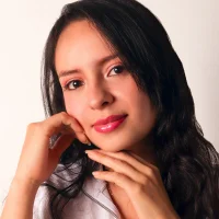 Camila_Berrios's Profile Pic