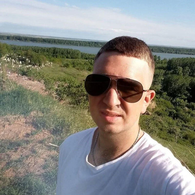 Brolover2000 profile photo