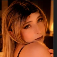 Slika avatara modela DYasmin69