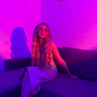 Jane_Green's Profile Pic