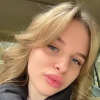 Amily_Foxy's Profile Pic