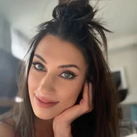 Queen-Reya's Avatar Pic