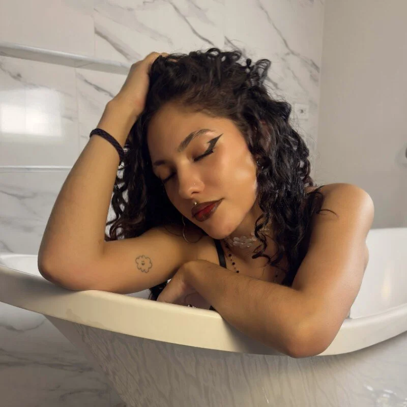 Violet_Lane_ profile photo