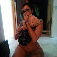 badboxsubmissivewoman's Profile Pic