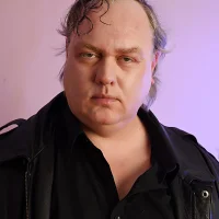 SIMONROBSON: изображение аватарки