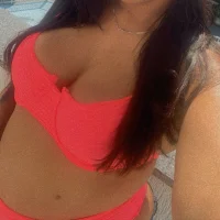 ninabldmo's Profile Pic