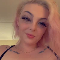monroelynn's Profile Pic
