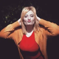 Selinebustyxx's Profile Pic