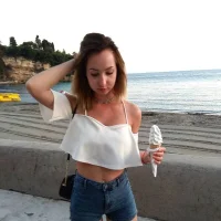 รูปโปรไฟล์ของ MadisonMono