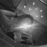 صورة الملف الشخصي لـ rosequinn01