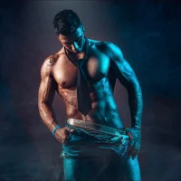 Adam_Valenciia 头像图片