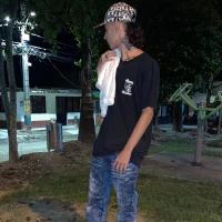 Chrisnea's Profile Pic