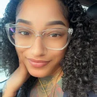 Aphr0dit333's Profile Pic