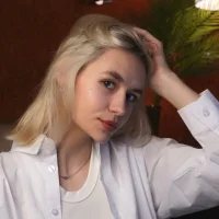 Gambar Profil SynneHerrick