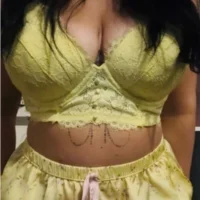Curvy-Jade22's Profile Pic