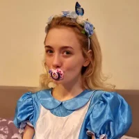 littleangel18xx's Profile Pic