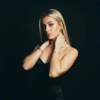 NovaRaeXXX's Avatar Photo