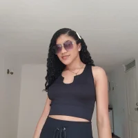 Isi_brown's Profile Pic