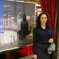 AlinaSins Φωτ, Προφίλ