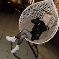Mae_Babs's Profile Pic
