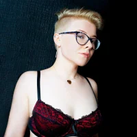 TroyaLUV's Profile Pic