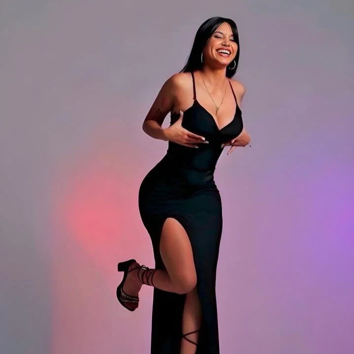 Sweetberryhot live cam profile