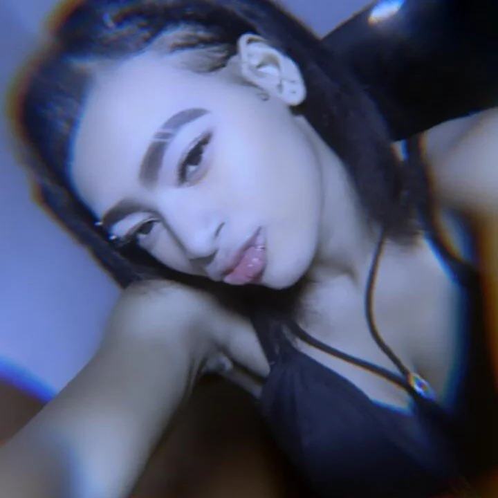 sasha_latina18 profile photo