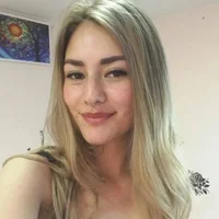 Профилна снимка на Amara_Perez