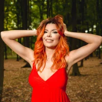 Gambar Profil MikaellaRosse