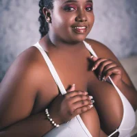 SallyThompson's Profile Pic