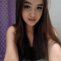 Emi-Qween18's Profile Pic