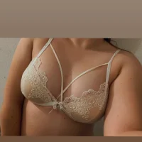 AnaisLorenzo08's Profile Pic
