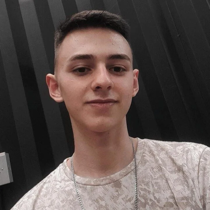 Tatan_West profile photo