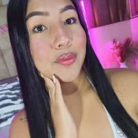 luna_maisonn webcam