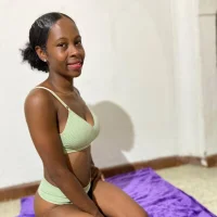 ashley_rodrigues's Profile Pic